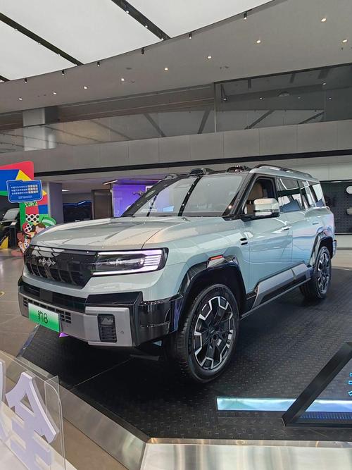 惠州120比亚迪方程豹硬派越野的爆款，英菲尼迪35周年与你共成长